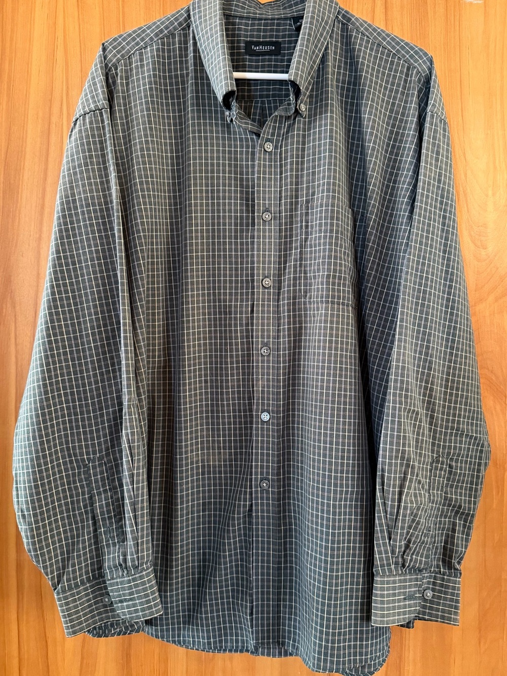 Van Heusen Men's Windowpane Button-Down Shirt